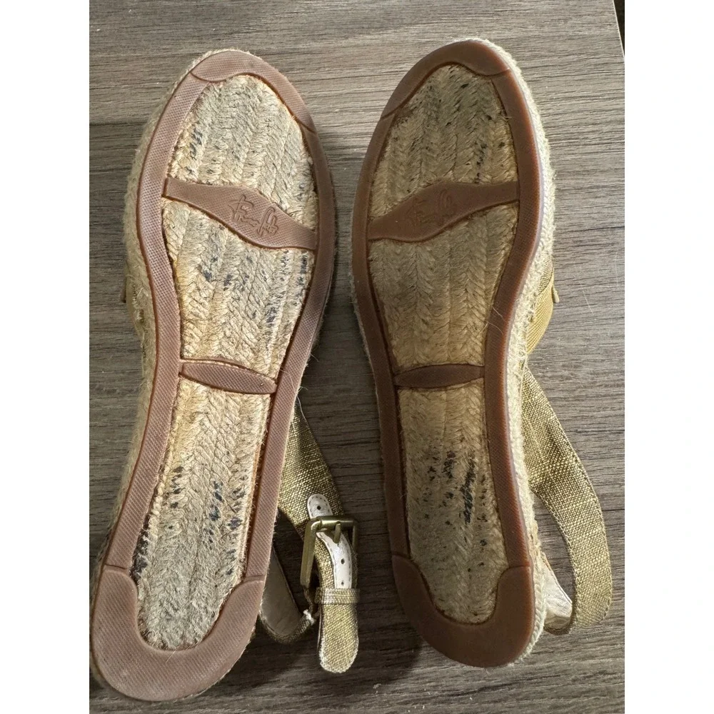 Franco‎ Sarto Espadrilles women's 7.5 lightweight gold color adjustable buckle
